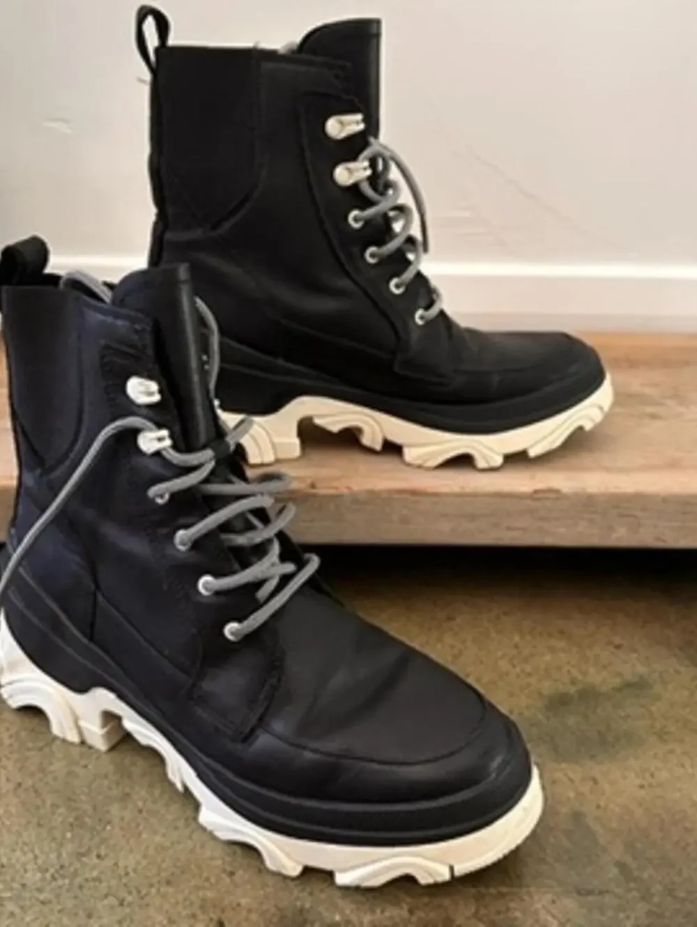Sorel Brex Lace Waterproof Booties Size 8‎ Black Chalk